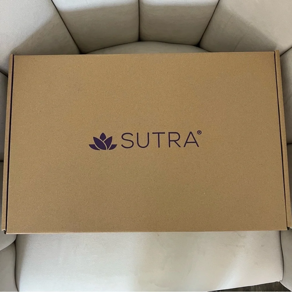 NWT Sutra Aero Styler Rose Gold Pro Blow Hair Dryer Brush Stylings Tool Holiday